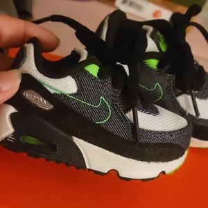 Nike air max infant/toddler shoe size 4c